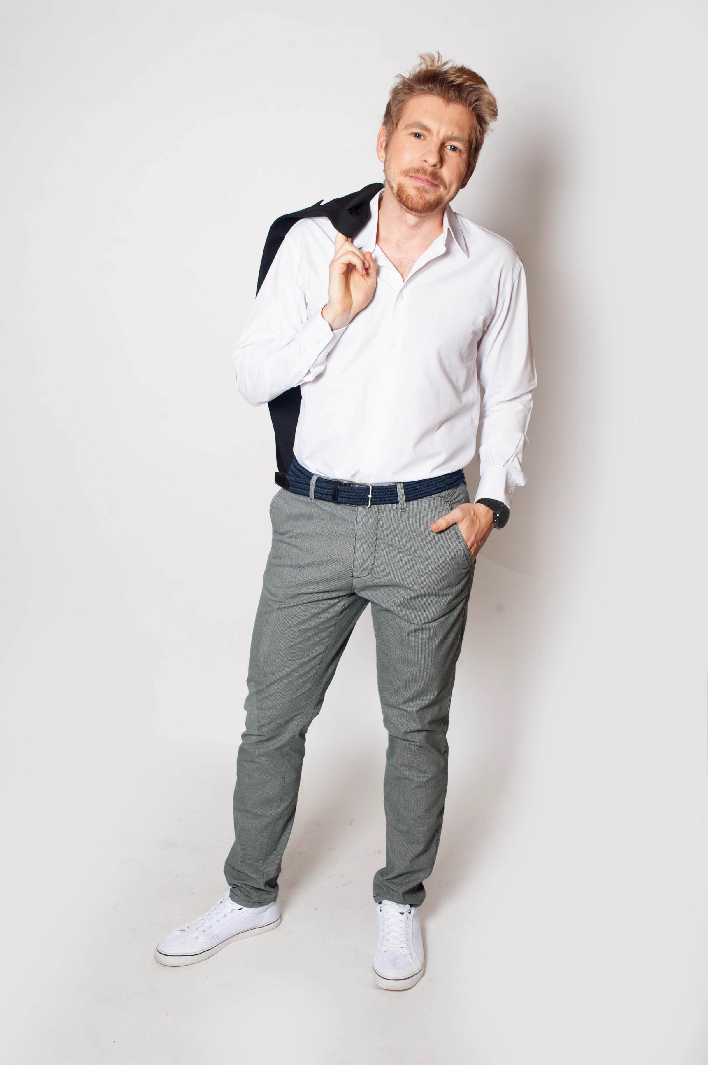 Luís Santos Act in Model